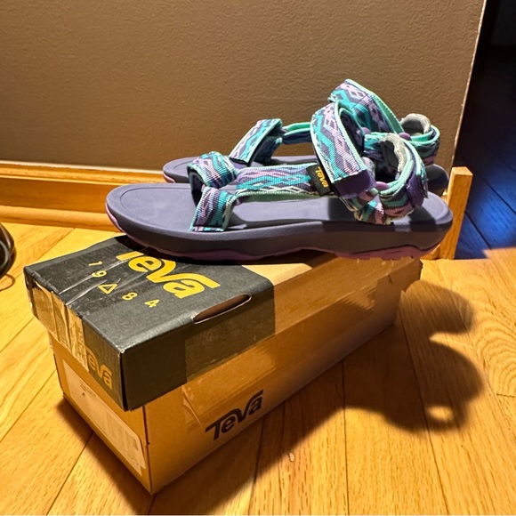 Teva Hurricane Walking Hiking Sandals Size 4 ( Big Girl) - Picture 14 of 14
